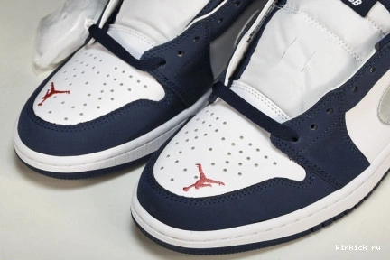 1 Midnight Jordan Navy Low SB 1009